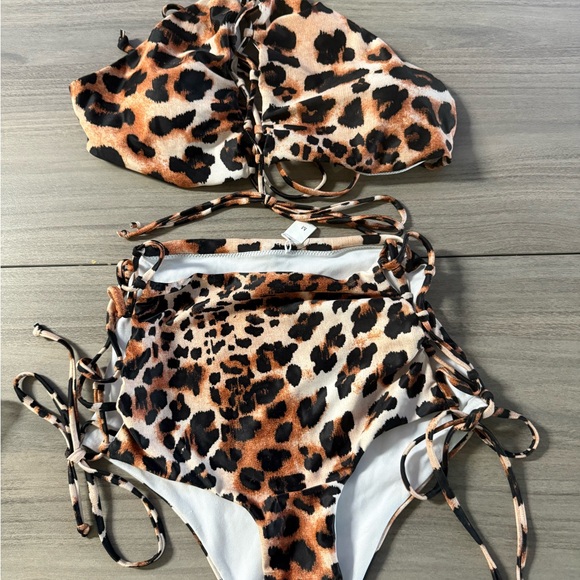 Leopard Print Bikini Set - Picture 1 of 1